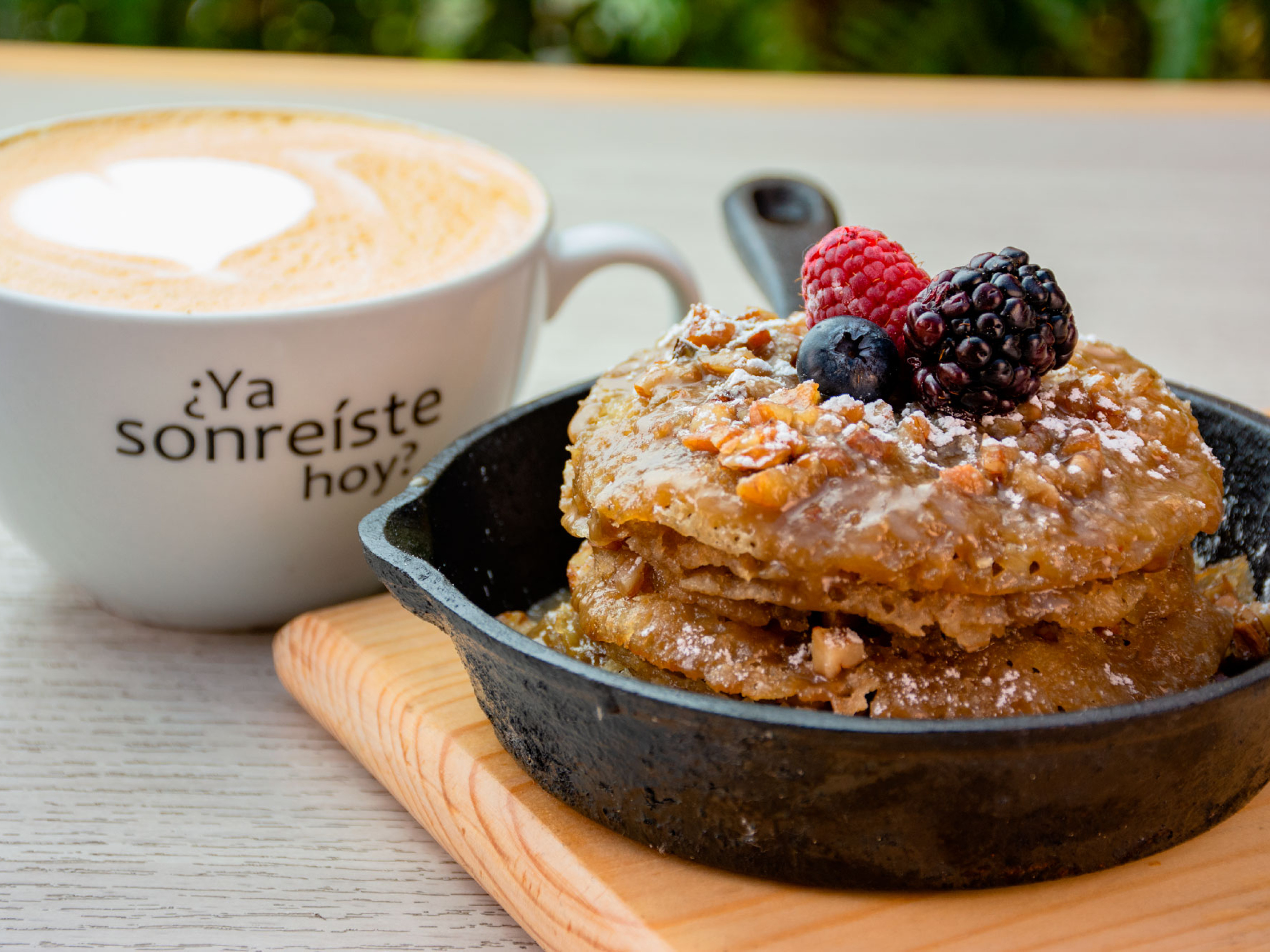 Crepas con dulce de leche de coco y monk fruit