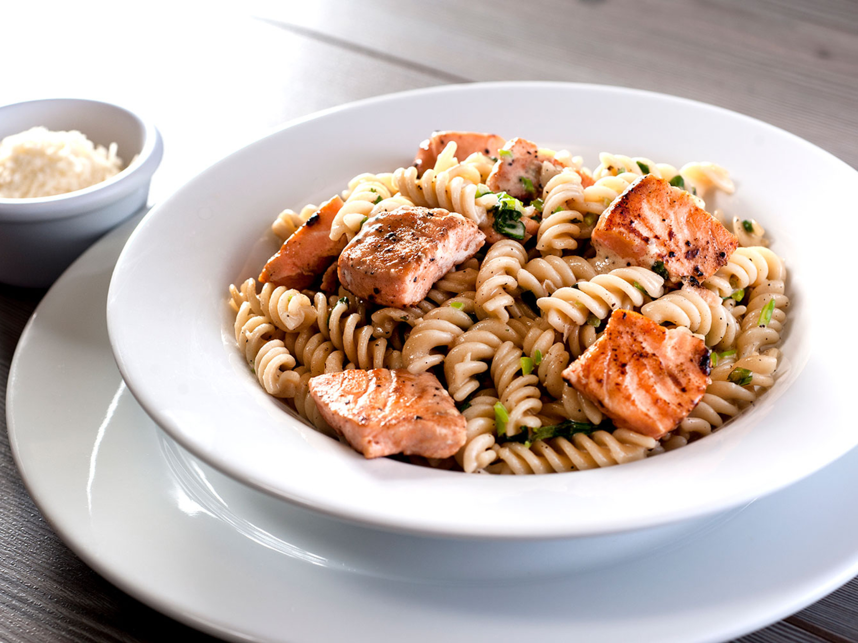Pasta sin gluten con salmón