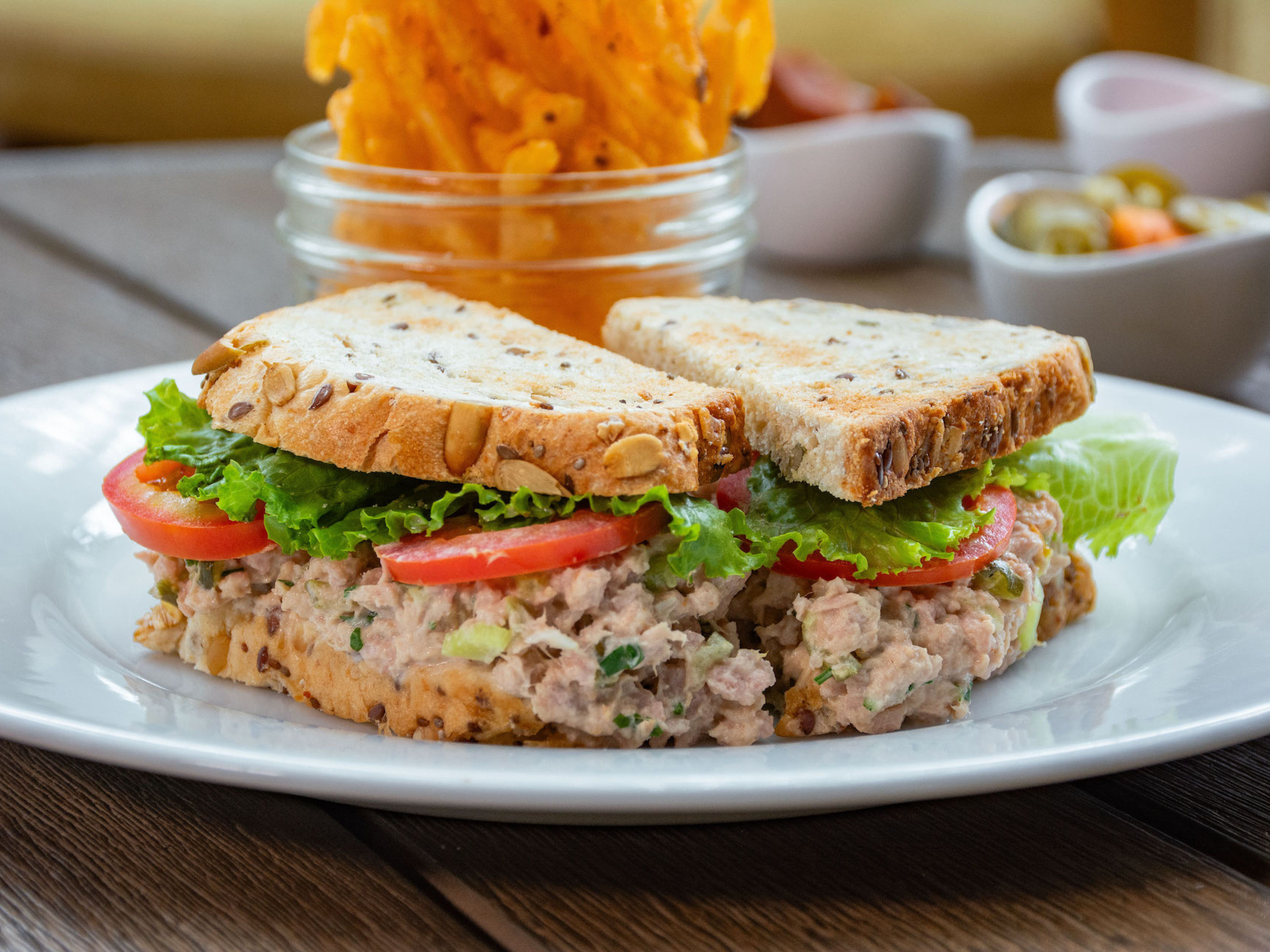 Sándwich de atún preparado
