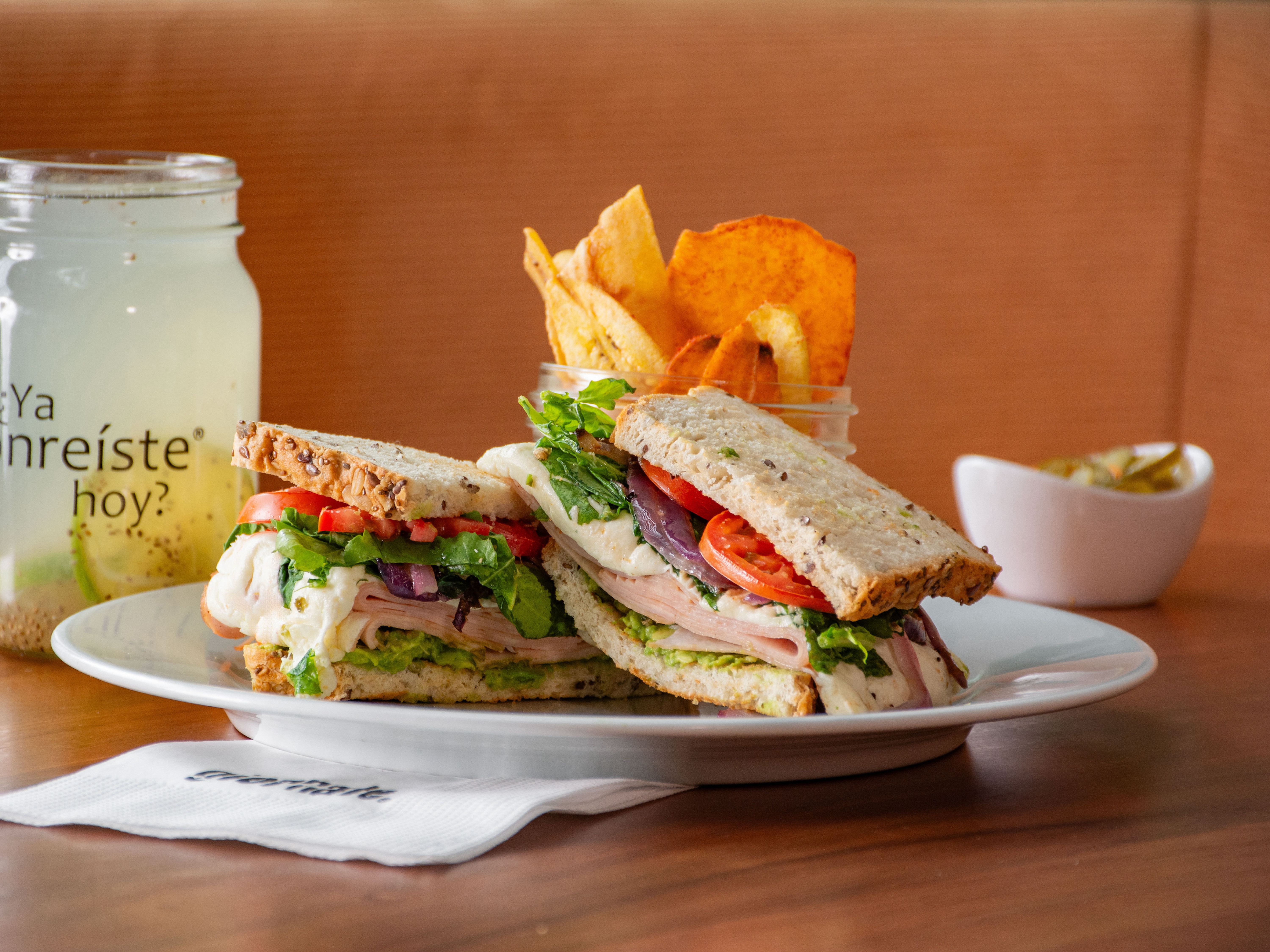 Sándwich de pavo y mozzarella